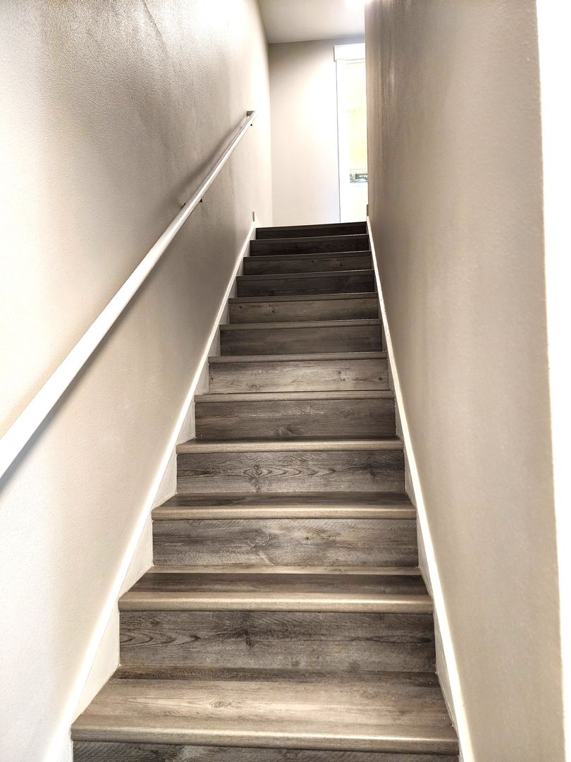 Kent Apartment: 702 5th Ave S