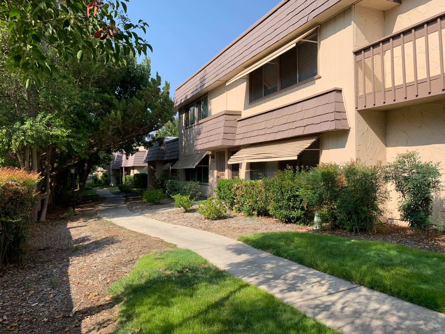 Carmichael Townhome: 5905 Casa Algre