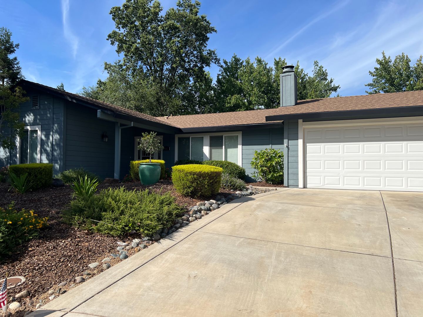 Loomis House: 5562 Catalpa Court