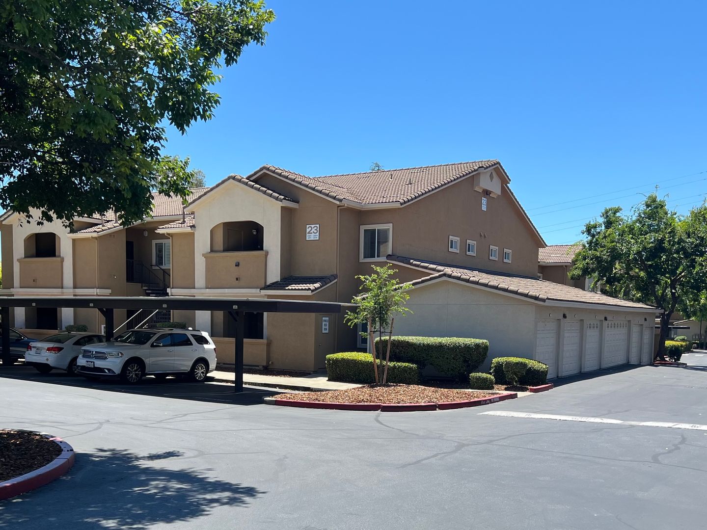 Roseville Condo: 501 Gibson #2313 - 501 Gibson #2313