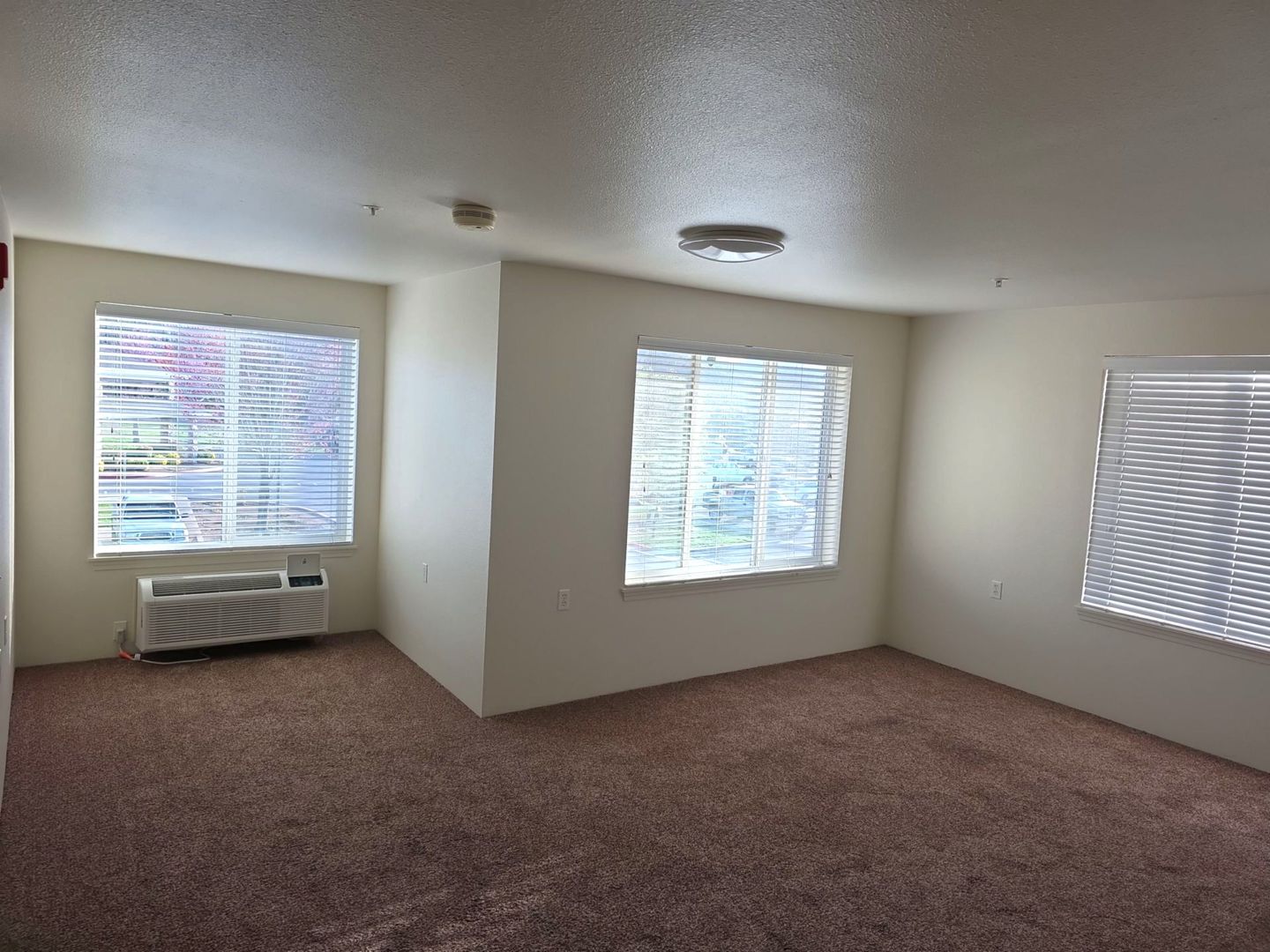 Paradise Apartment: 5900 Canyon View Dr.