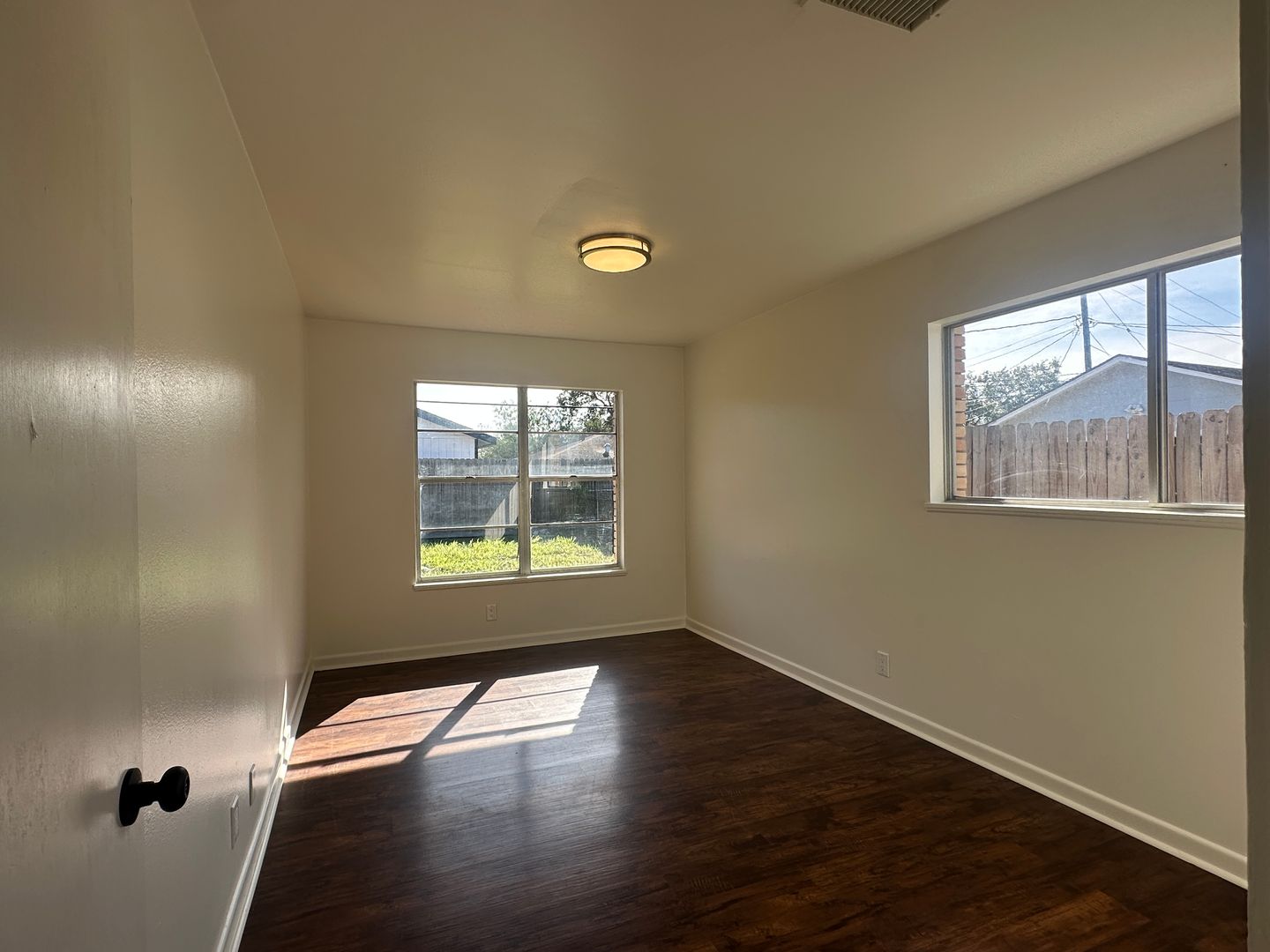 Corpus Christi House: 425 Parade