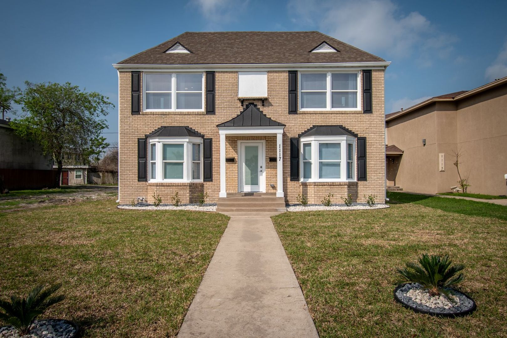 Corpus Christi House: 1117 Ocean Dr E Unit B