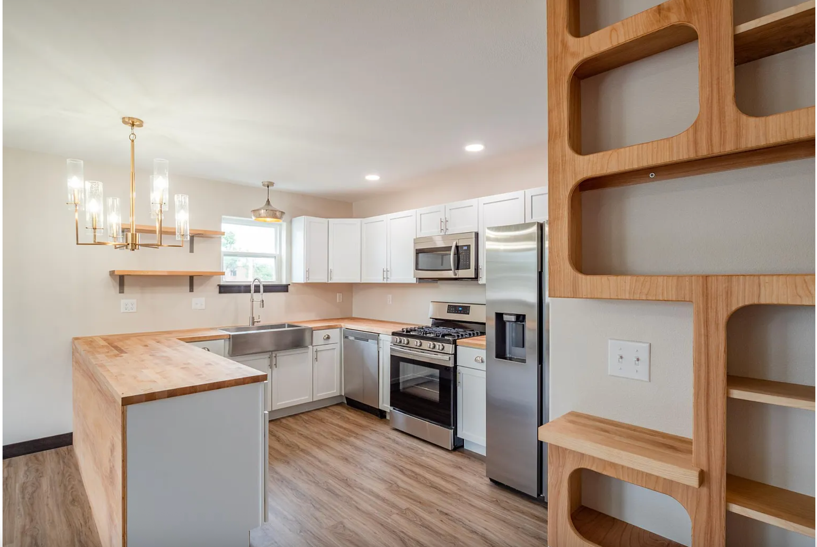 Cedar Rapids Multiplex: 526 7th Ave SW