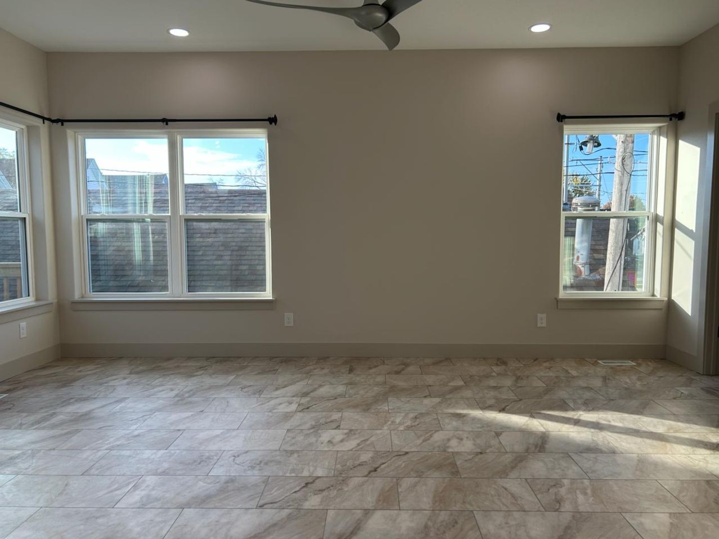 Cedar Rapids Apartment: 940 M St SW