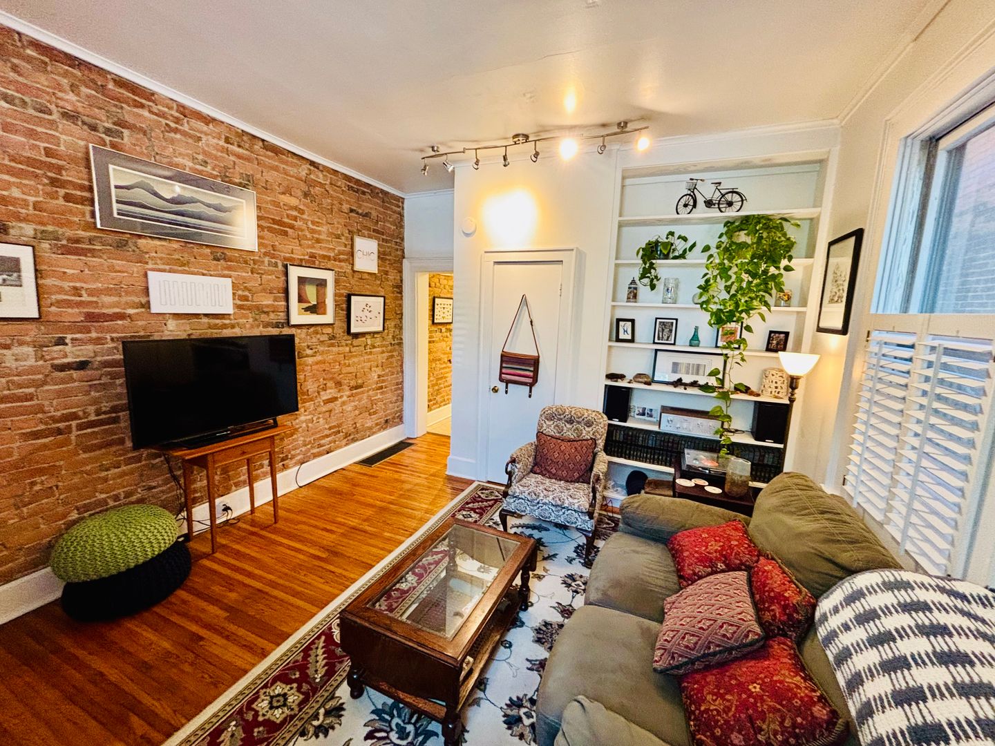 Columbus Apartment: 646 City Park