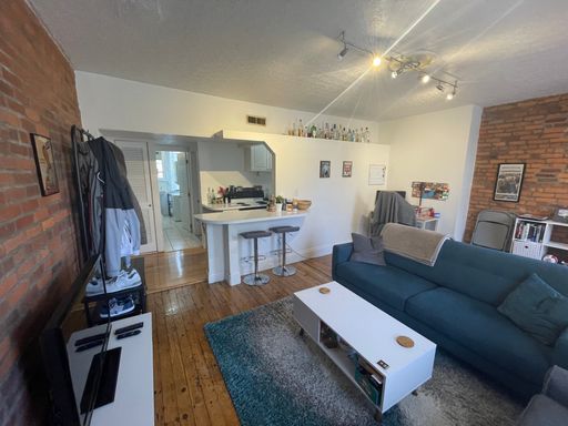 German Village Second Floor 1 Bedroom – photo 1