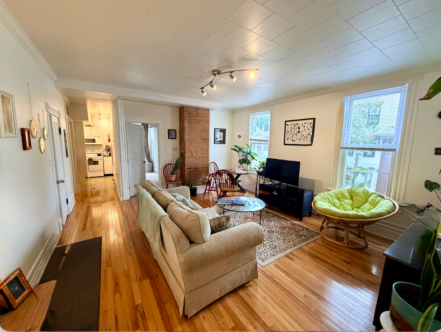 Columbus Apartment: 513 S. Lazelle
