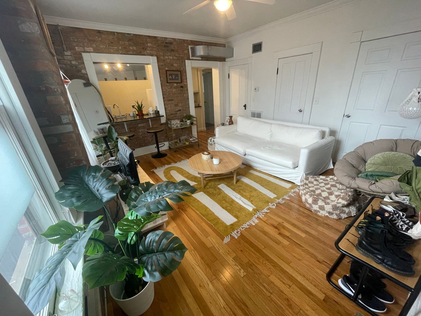 Columbus Apartment: 842 S. Third