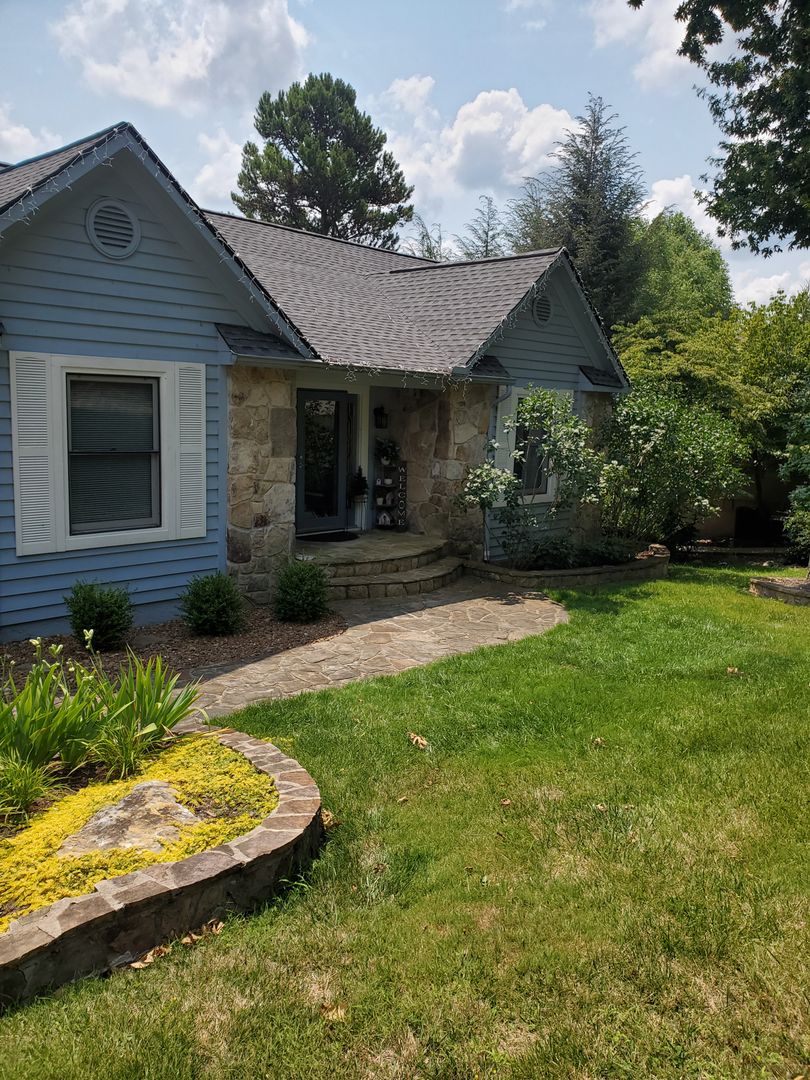 Crossville House: 14 Victoria Way