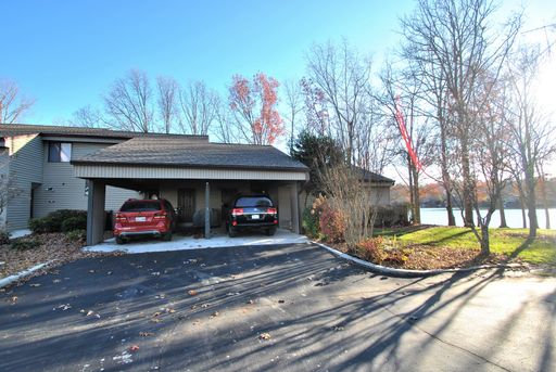 LAKEFRONT AND ONE LEVEL *Utilities Included* Lease available 11/1-5/31/27 only – photo 1