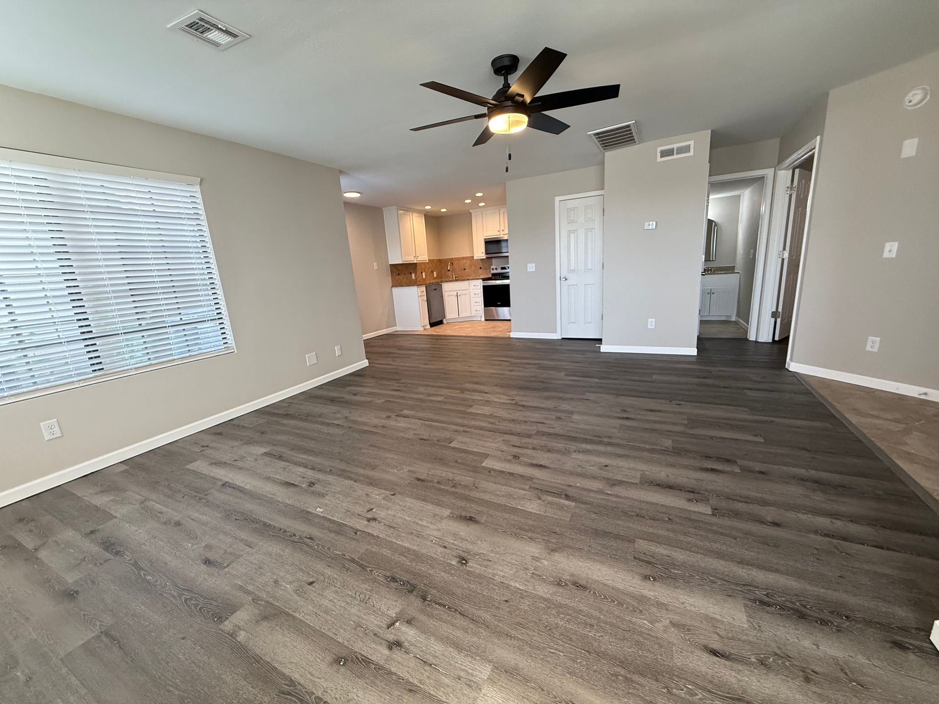 6642 S Peoria Ave 3 of 12