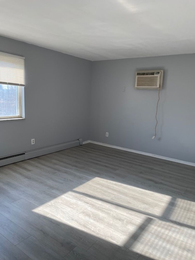 Dayton Apartment: 2675-2727 N. GETTYSBURG AVE