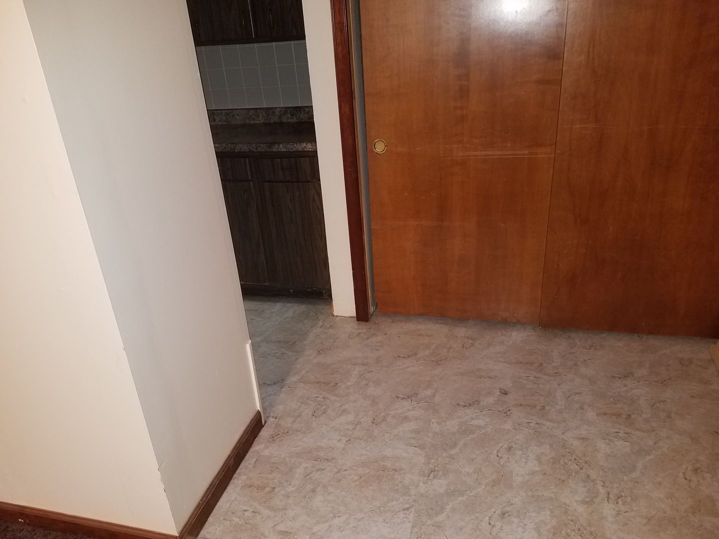 Springbank Apartments 4 of 7