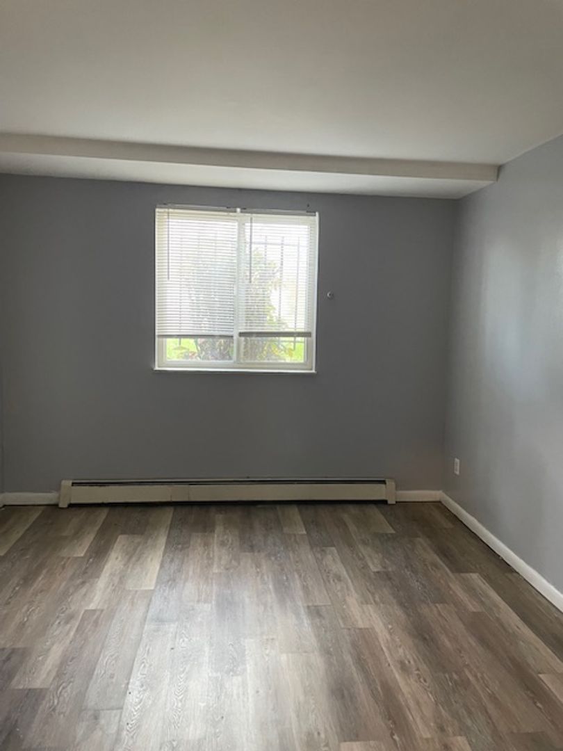 Tricourt Apartments 8 of 12