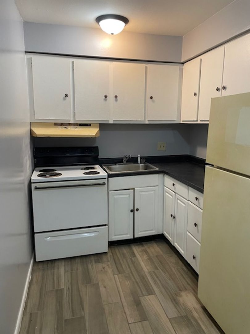Tricourt Apartments 9 of 12
