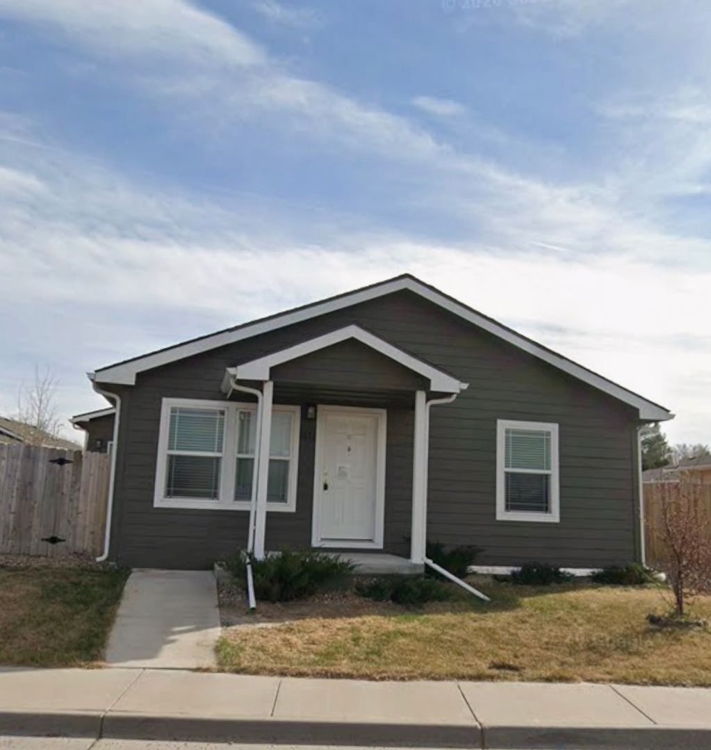 Fort Morgan House: 1412 Ouray Ave