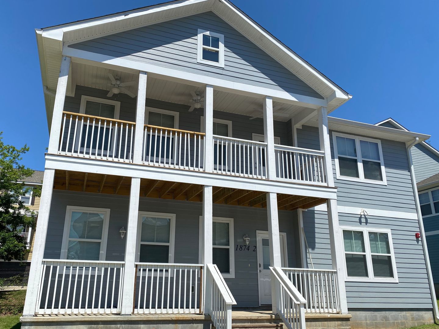 Tallahassee Apartment: 1880-2 Bellevue Way