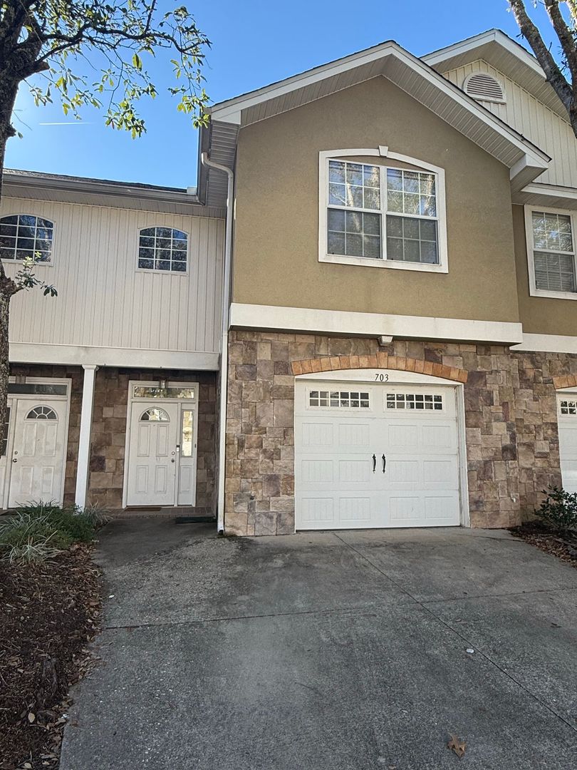 Tallahassee House: 1575 Paul Russell Road 703