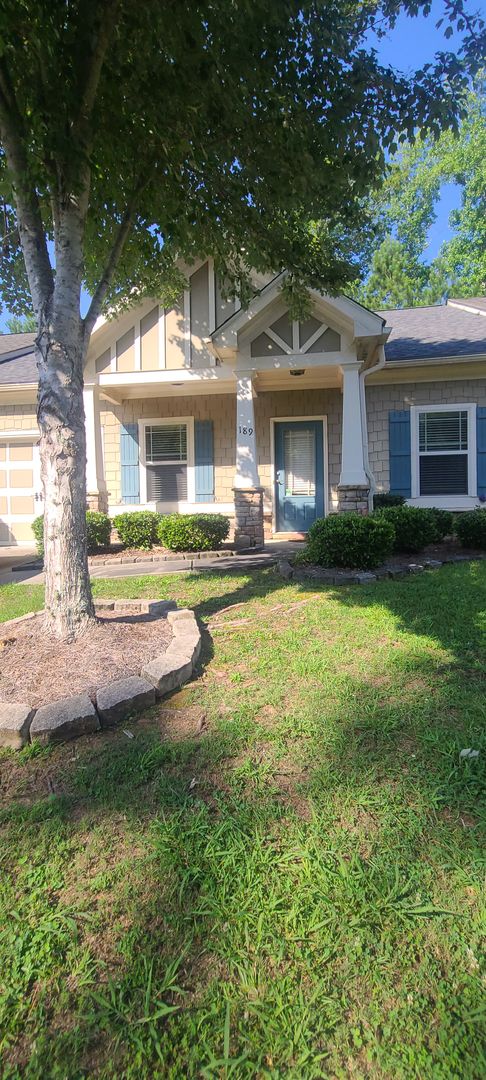 *Rent Special* 3 bedroom 2 bath home on the northside of town!  