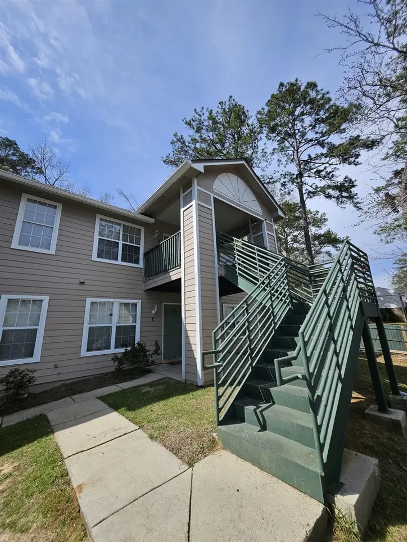 Tallahassee House: 1100 Greentree Court D