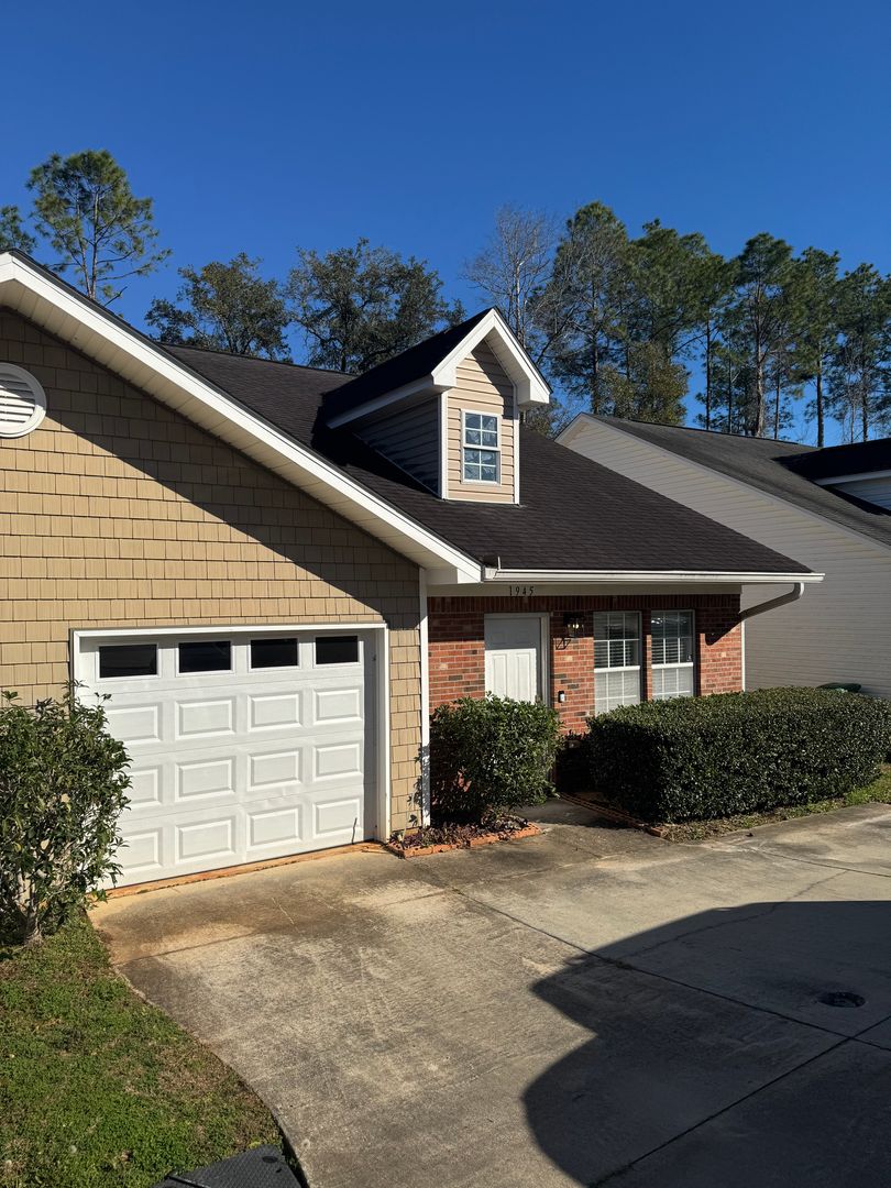 Tallahassee House: 1945 Nena Hills Drive