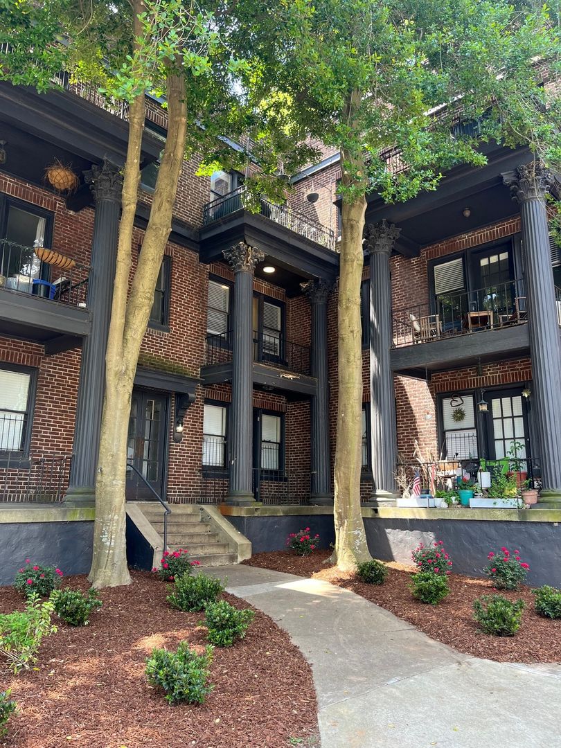 Birmingham Apartment: 2931 10th Ave S