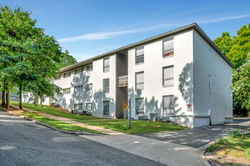 Breezeway - 1 Bedroom / 1 Bathroom, Ground Level – photo 1