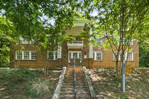 Henger Hall - 1.5 Bedroom / 1 Bathroom – photo 1