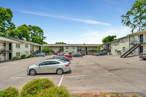 The Lennox - 2 Bedroom / 1 Bathroom, Ground Floor – photo 1