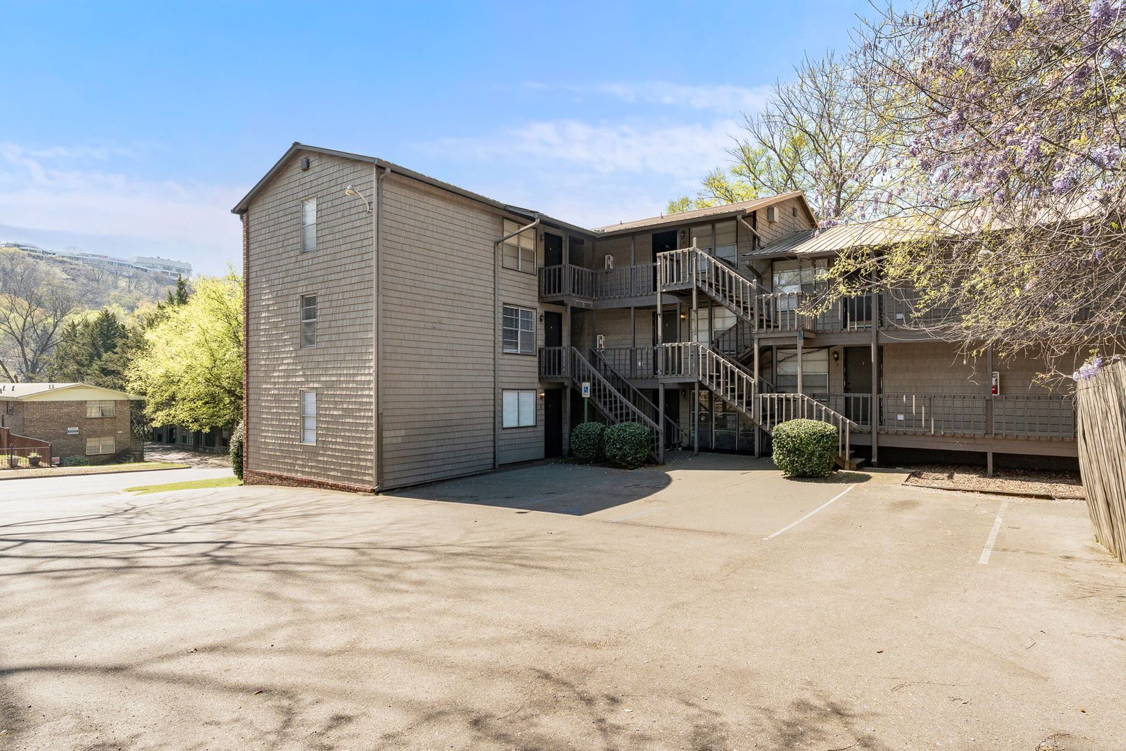 Birmingham Apartment: 1524 14th Ave S