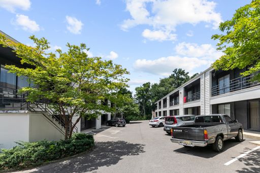 Fox Hall - 1 Bedroom / 1 Bathroom – photo 1