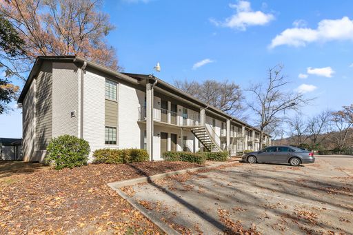Idlewild - 2 Bedroom / 2 Bathroom, Top Floor – photo 1