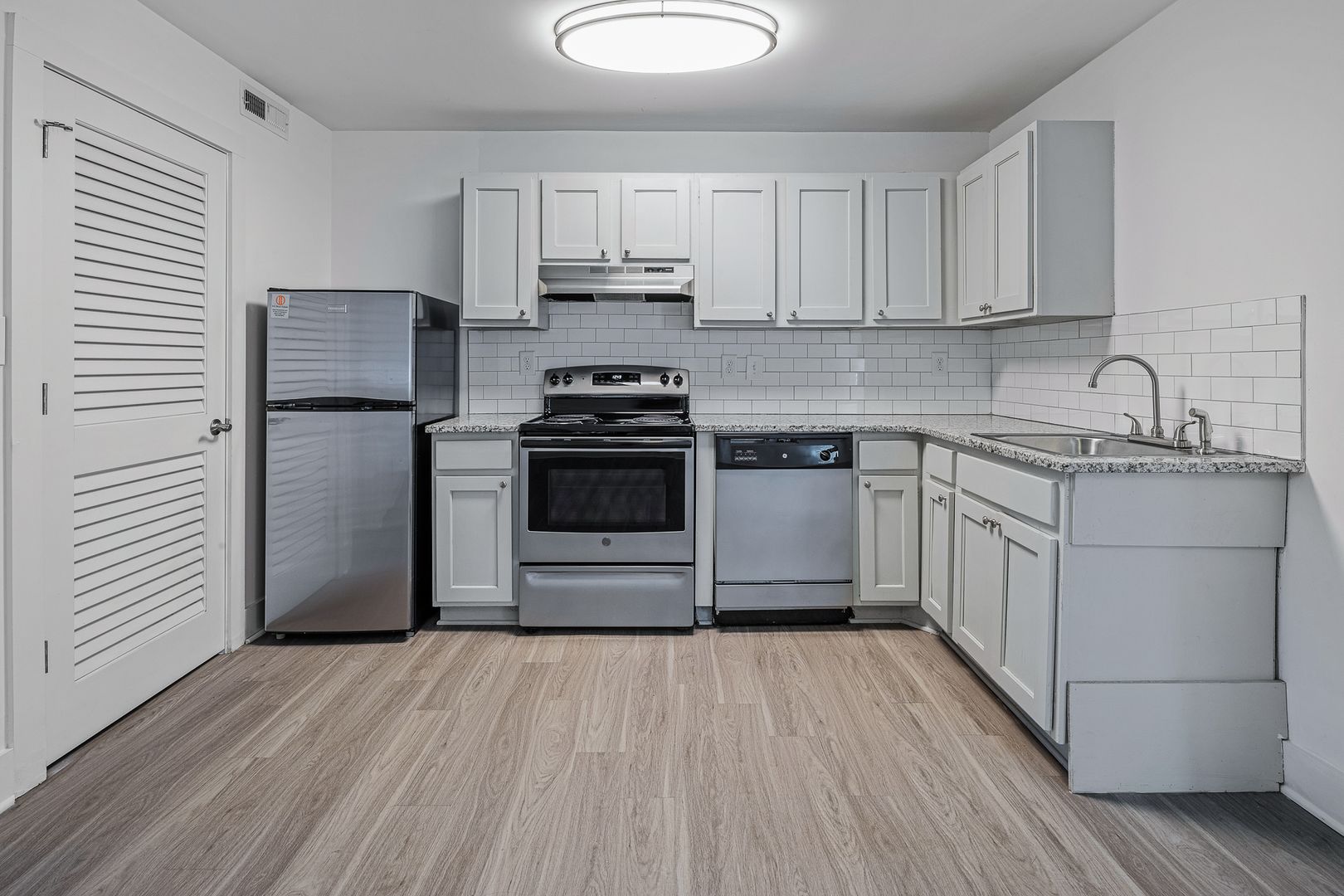 Birmingham Apartment: 4226 5th Ave S