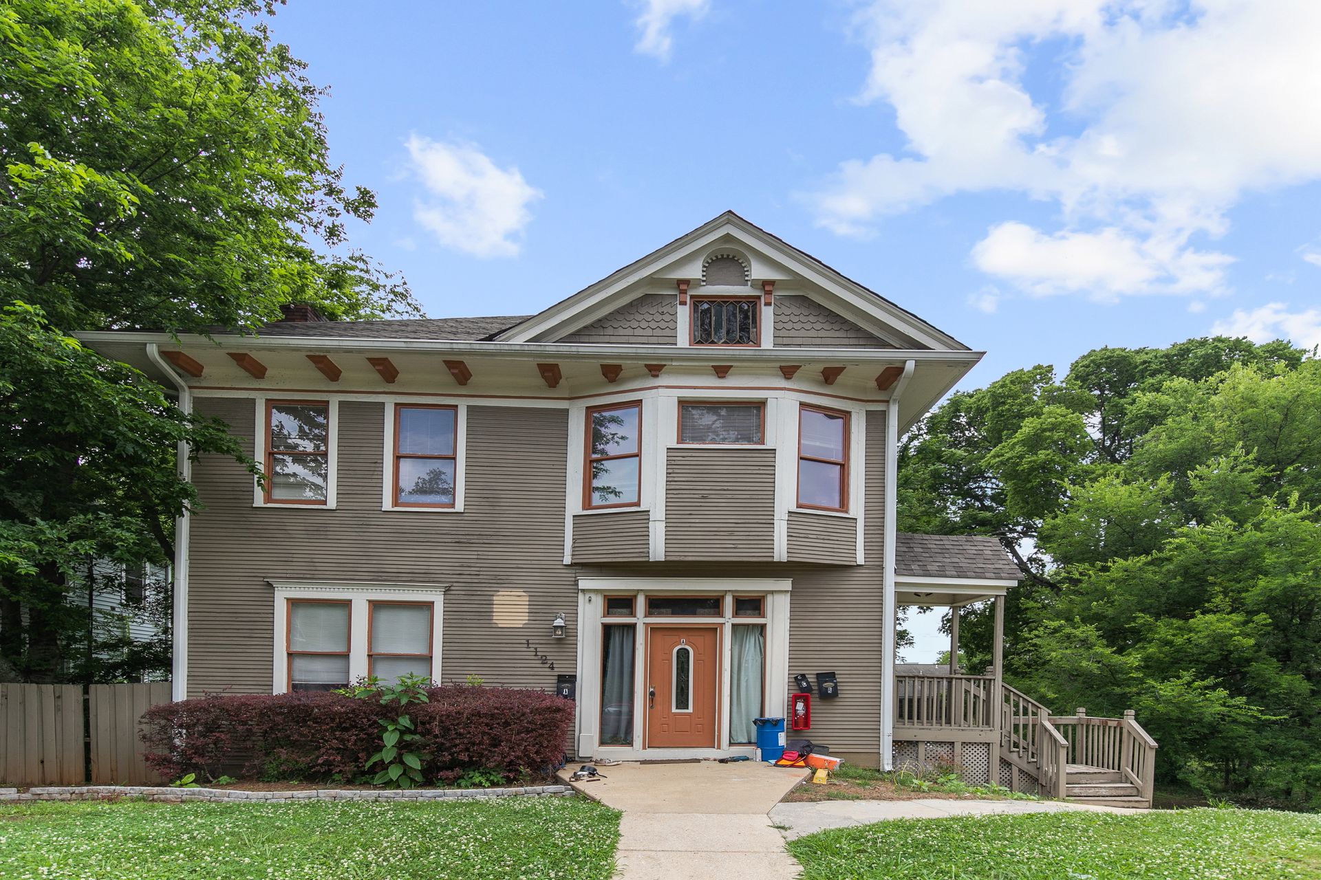 Birmingham Apartment: 1124 Cullom Street South