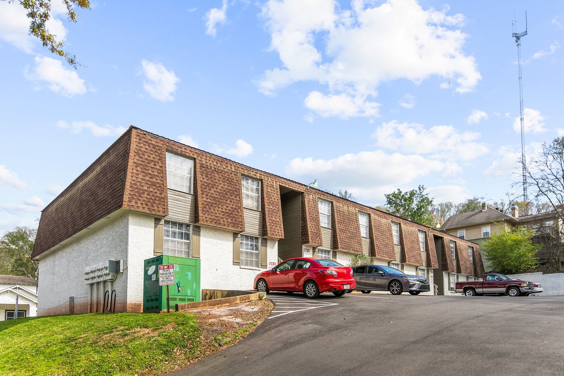 Birmingham Apartment: 1700 Cullom Street S