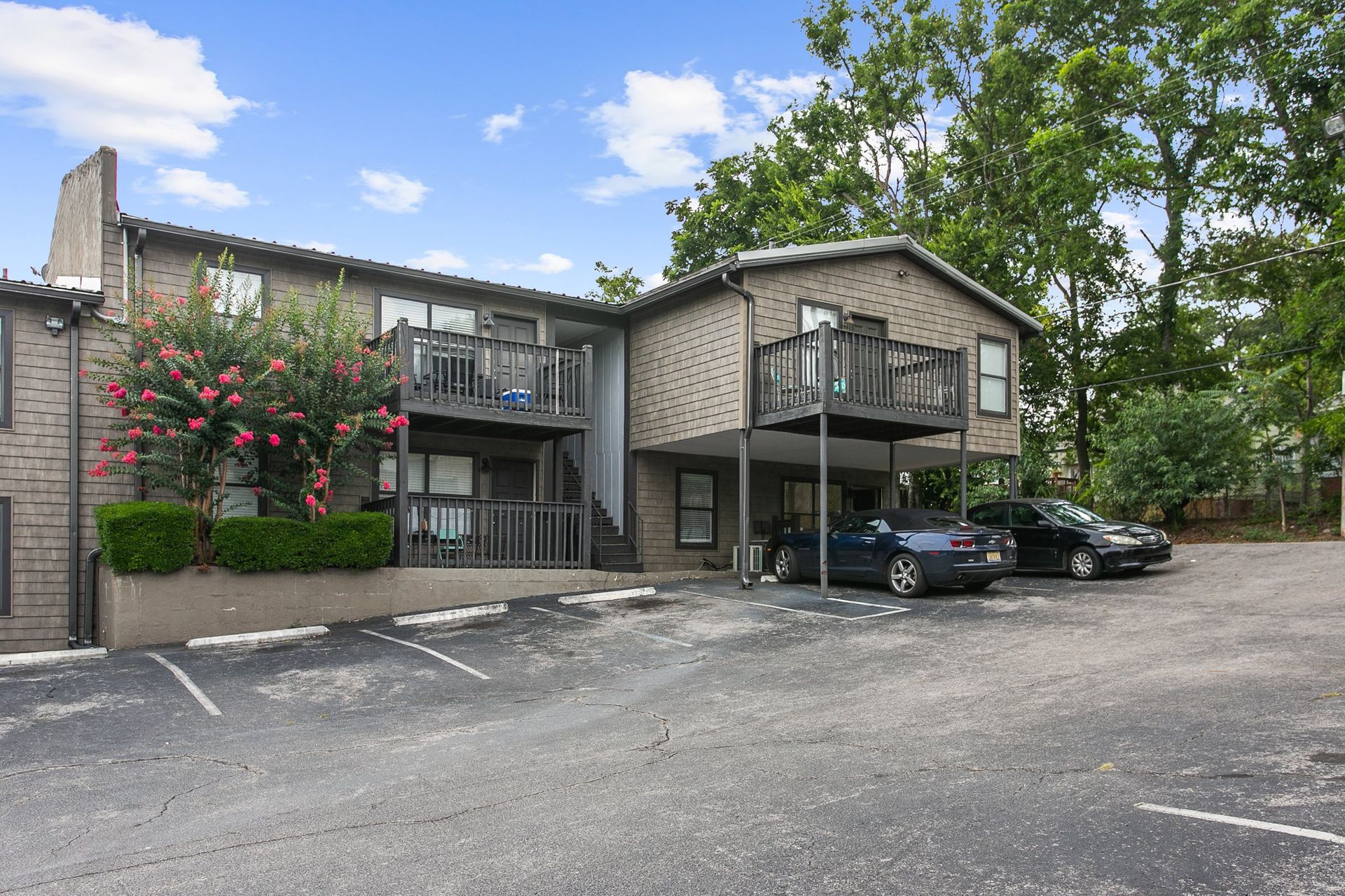 Birmingham Apartment: 3800A 3812B 3824C 5th Ave South