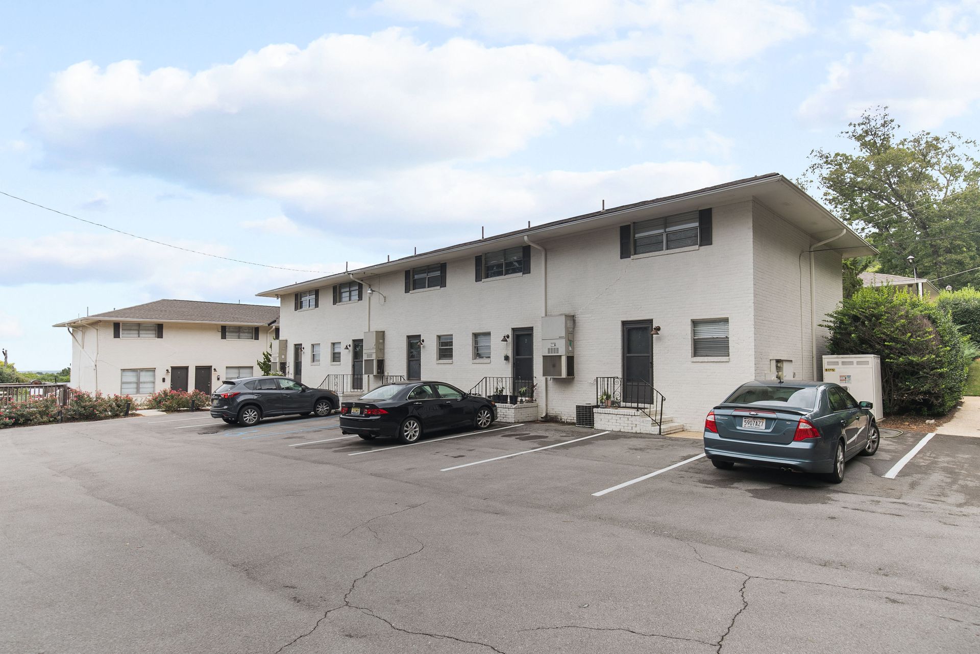 Birmingham Apartment: 3200 Hillside Ave