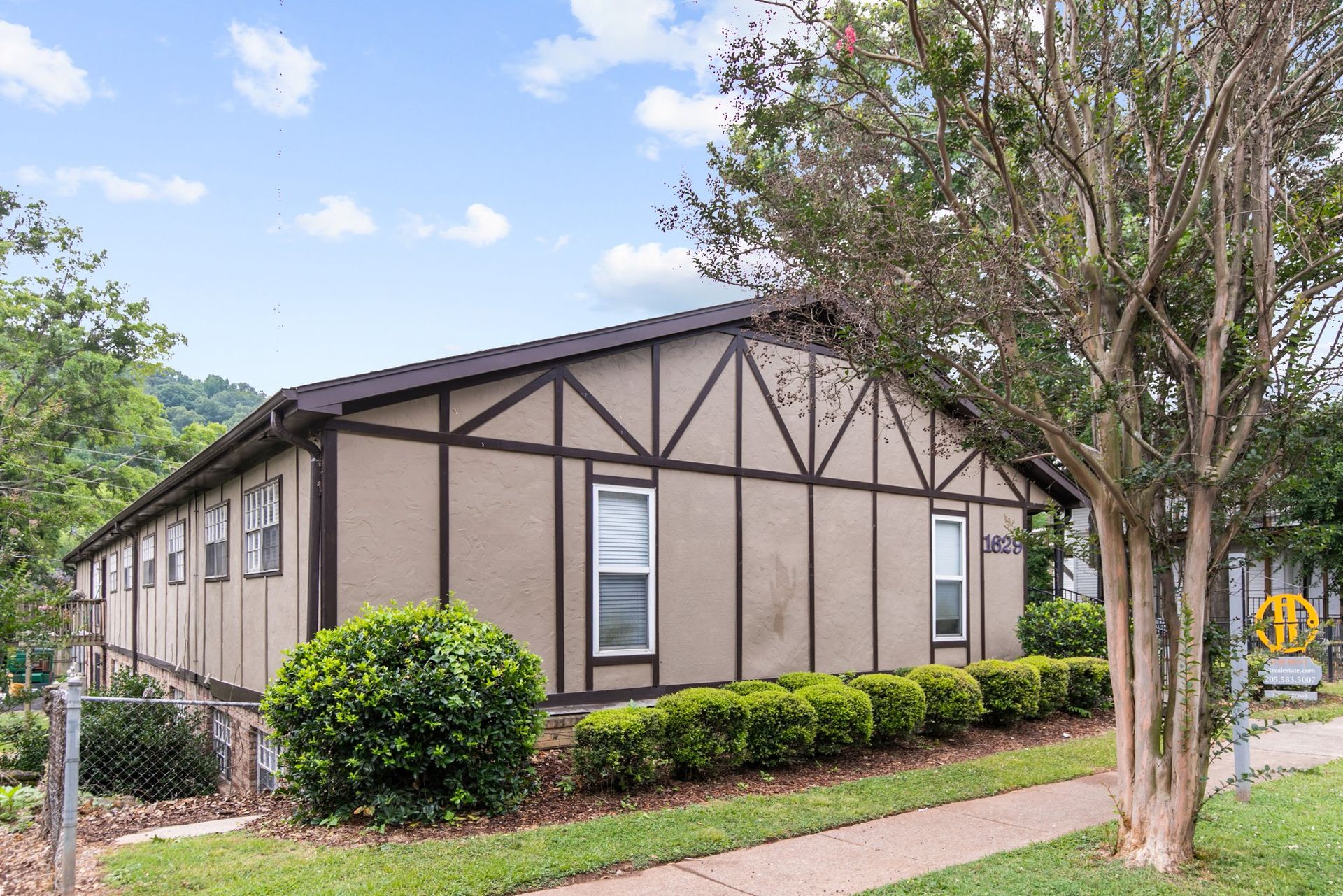 Birmingham Apartment: 1629 14th Ave S