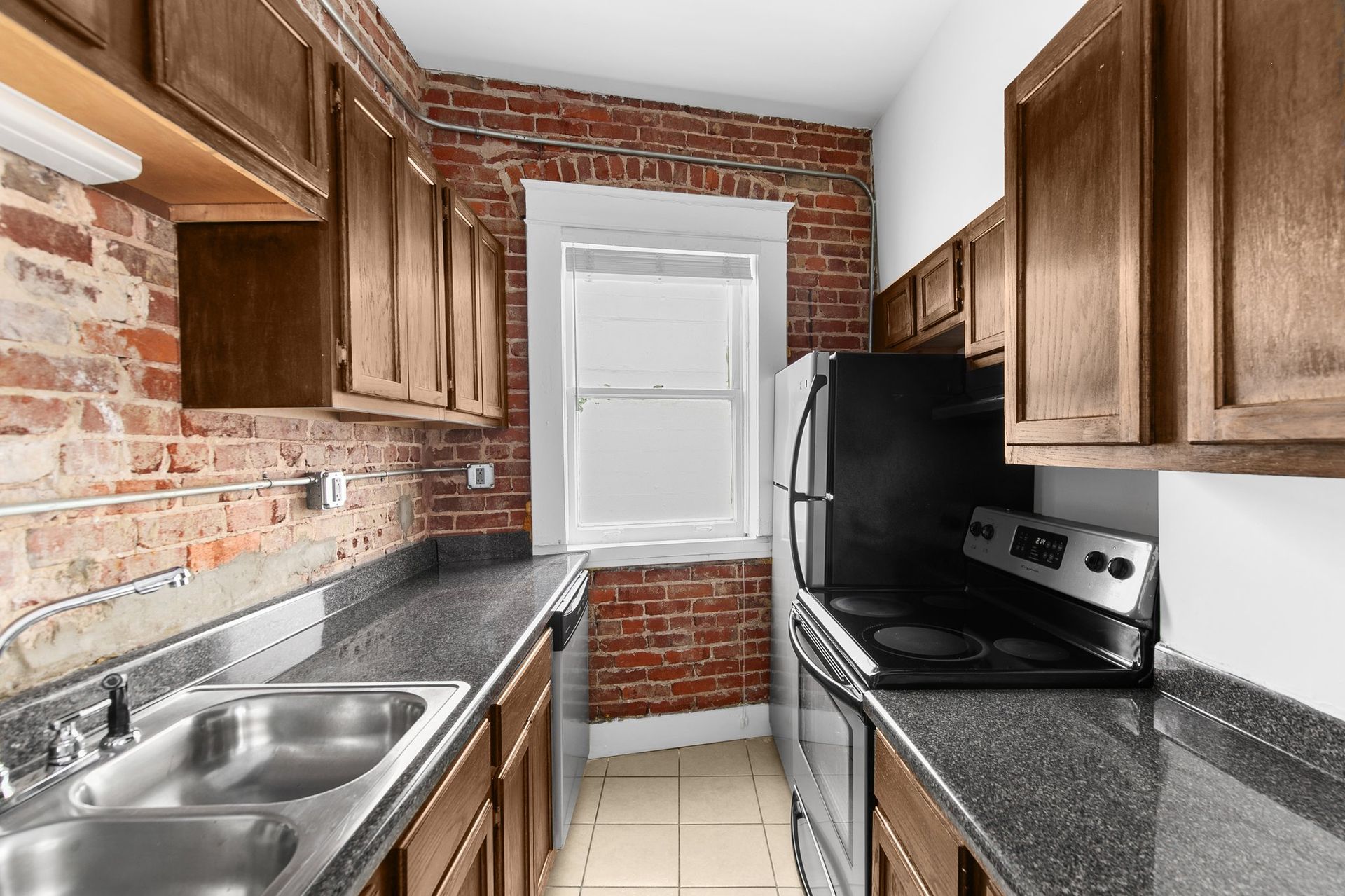 Birmingham Apartment: 2030 Highland Ave S