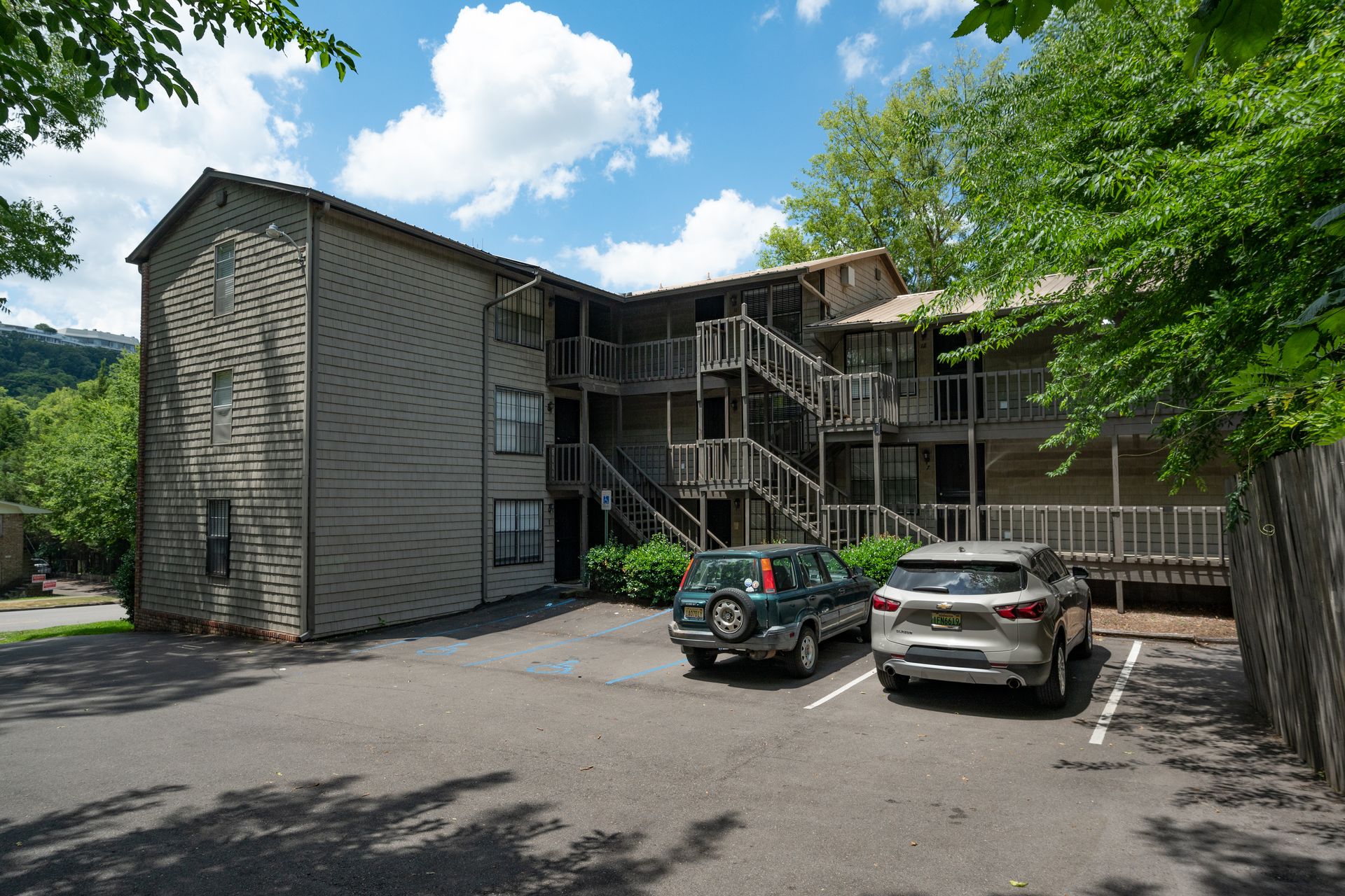Birmingham Apartment: 1524 14th Ave S