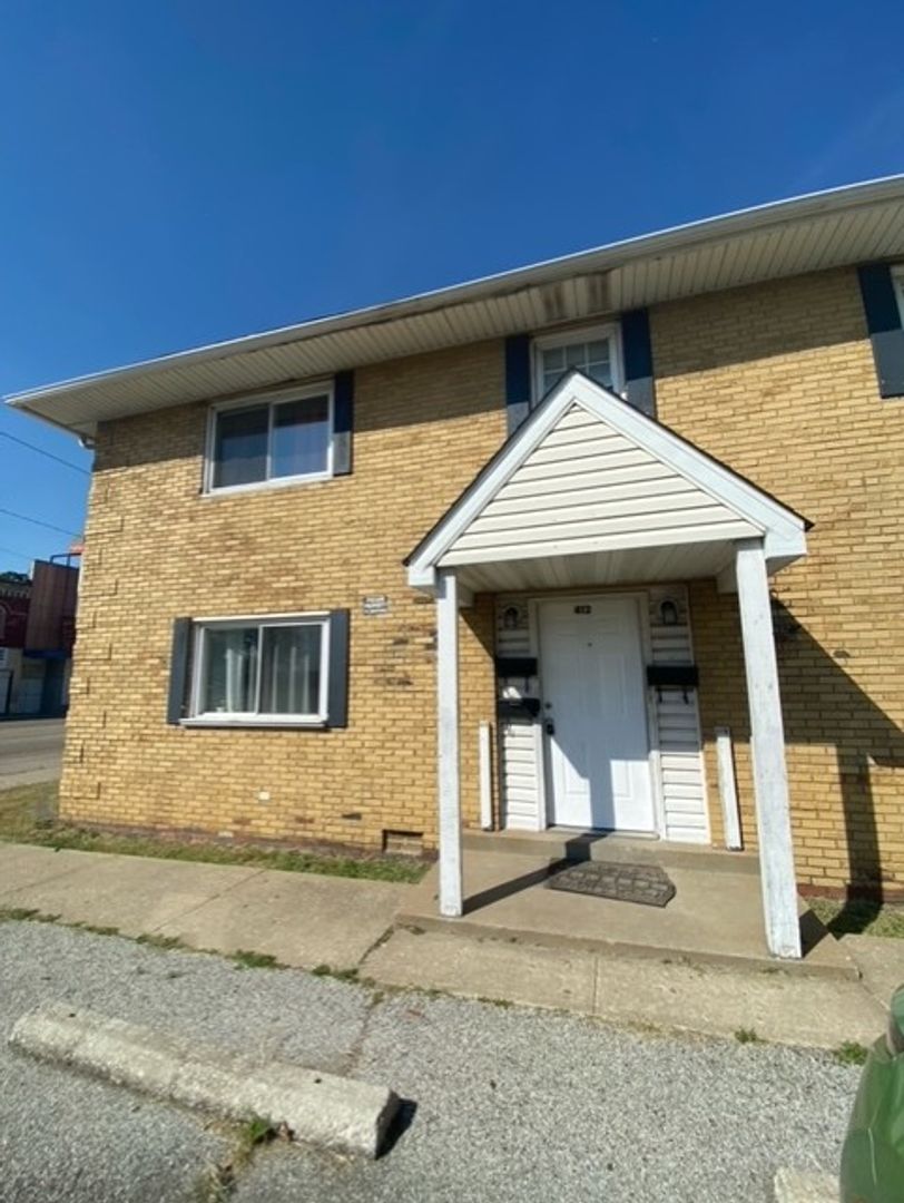 Madison Apartment: 412 Madison