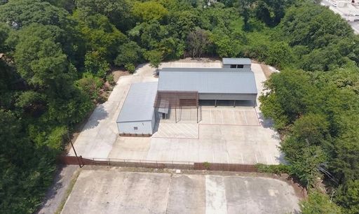 I-2 Heavy Industrial IOS | Covered Storage | Fenced Yard – photo 1