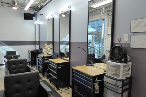 Turnkey Salon Suites in Upper Westside – photo 1