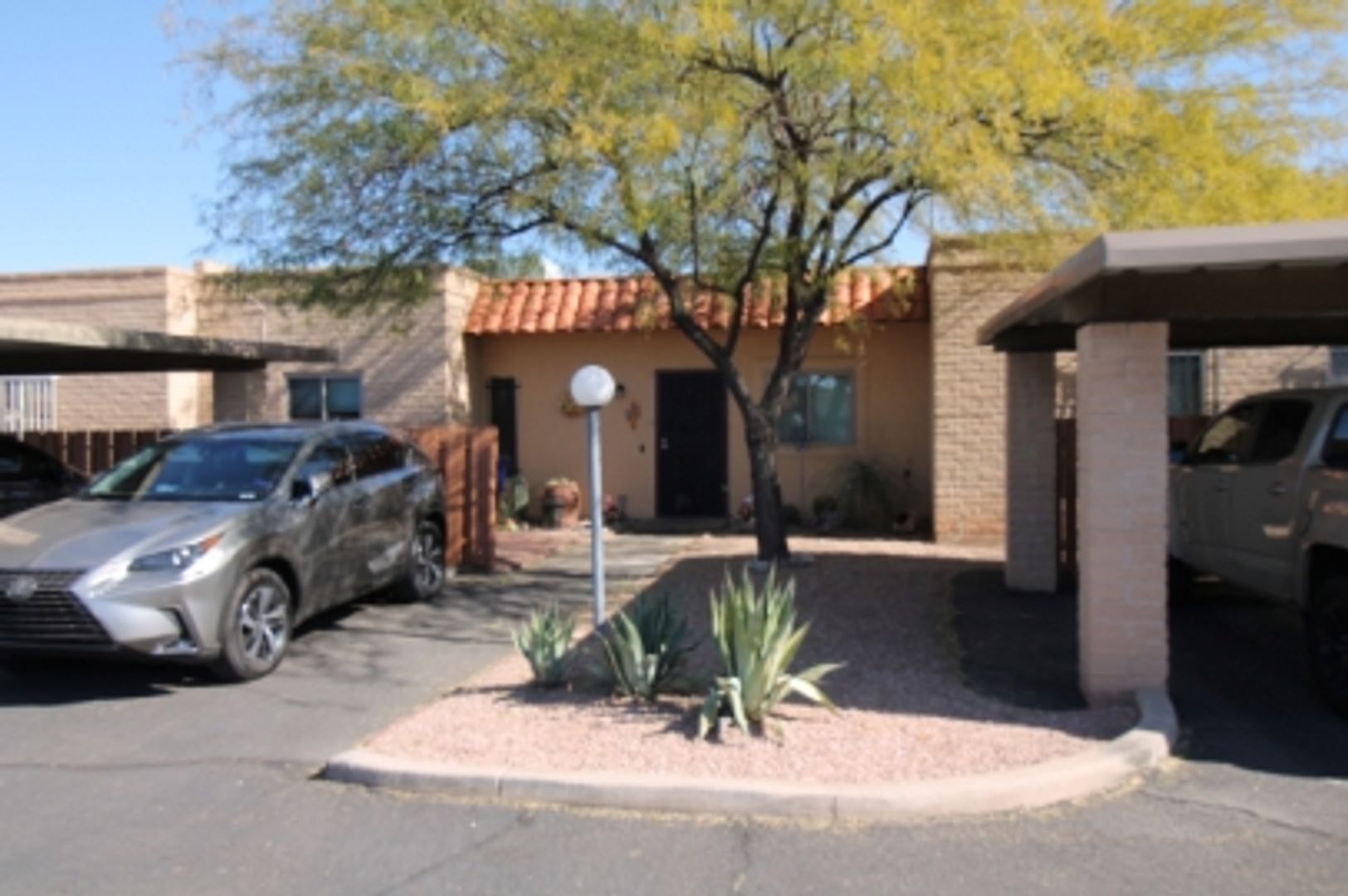 Tucson Townhome: 918 South Pantano Road
