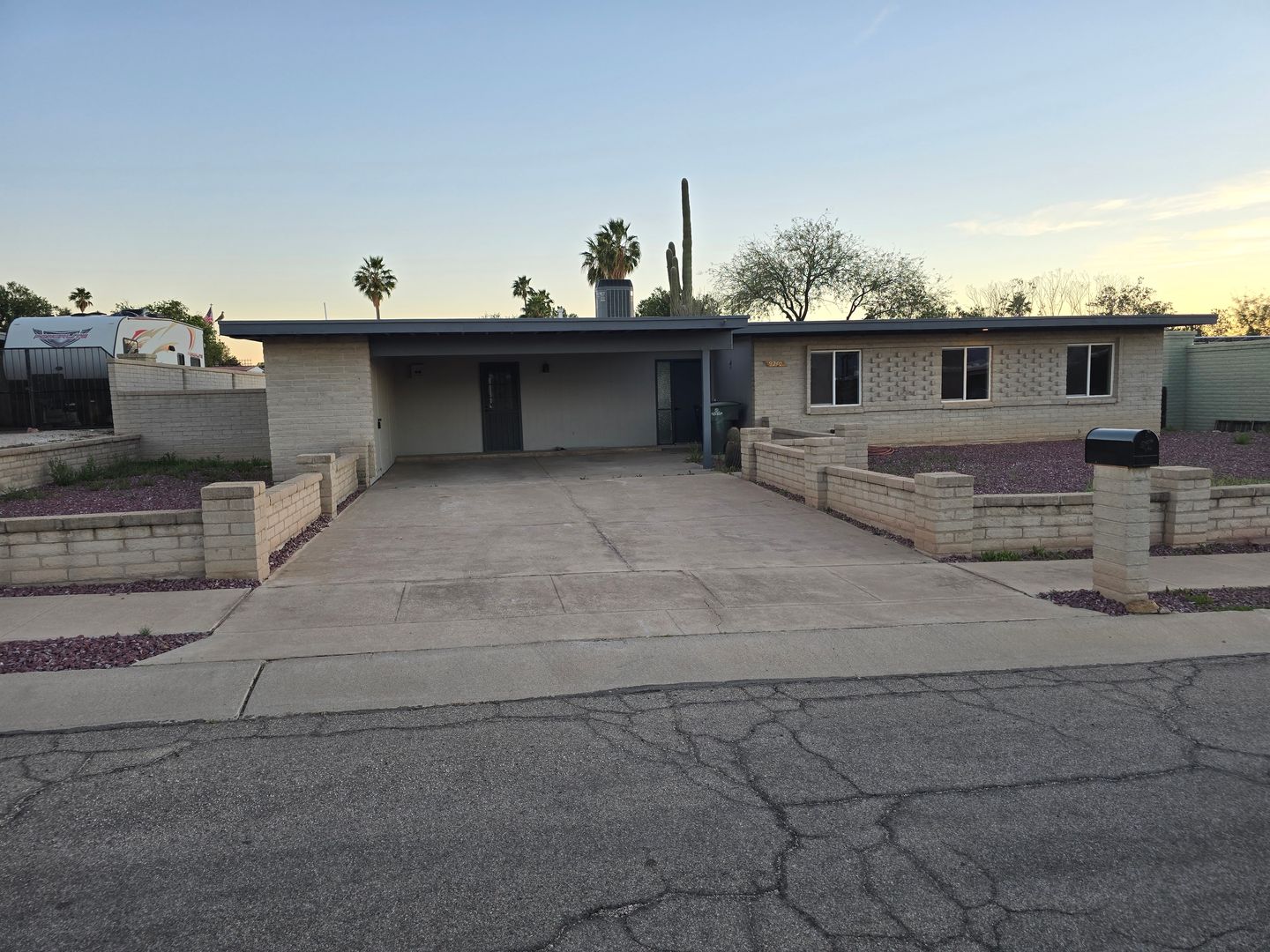 Tucson House: 9240 E Holmes St