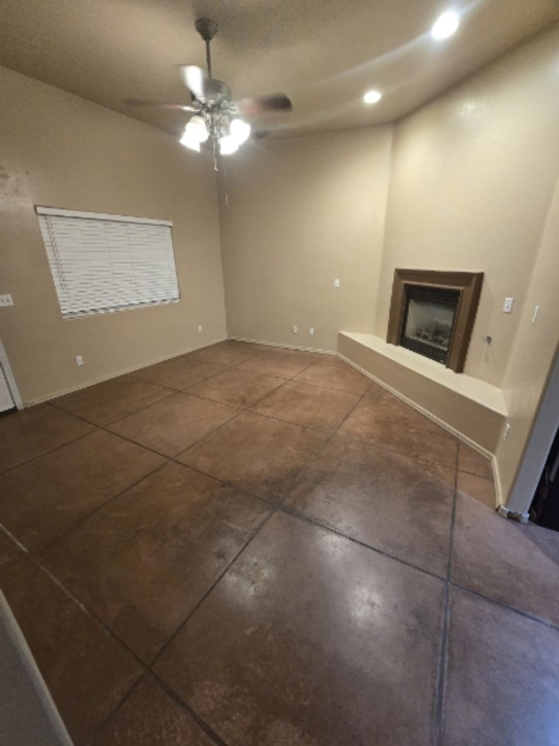 Tucson Apartment: 3331 East Bermuda Street