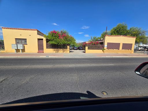 Cute Spacious Studio AVAILABLE NOW!!! MOVE IN SPECIAL OF $99.00!! – photo 1