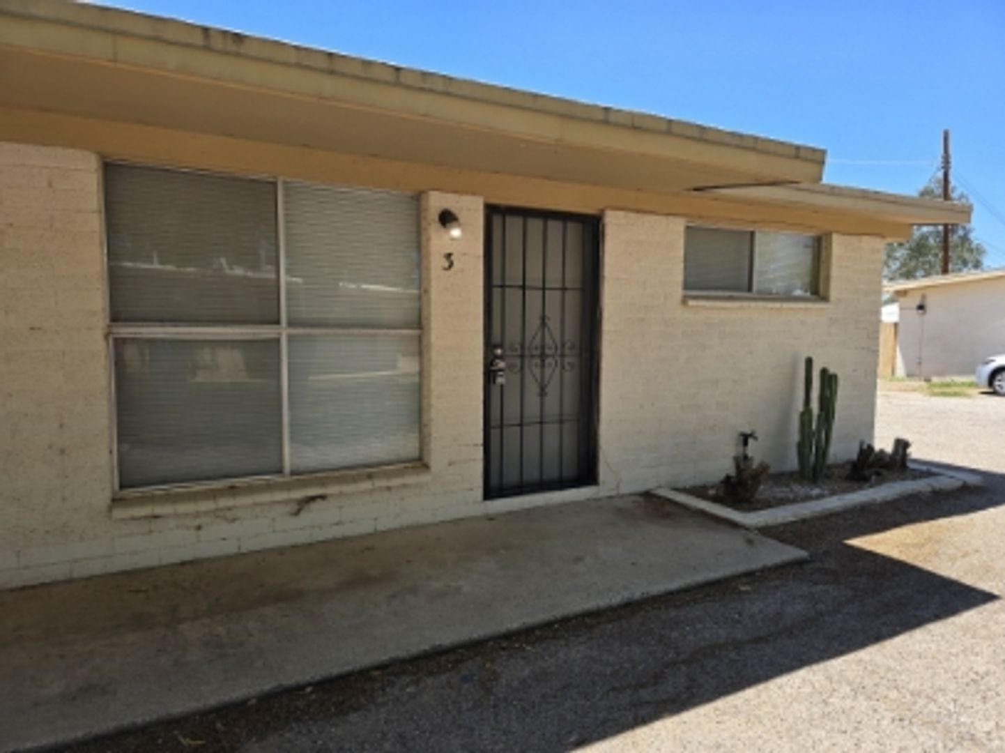 Tucson Apartment: 3423 East Flower Street