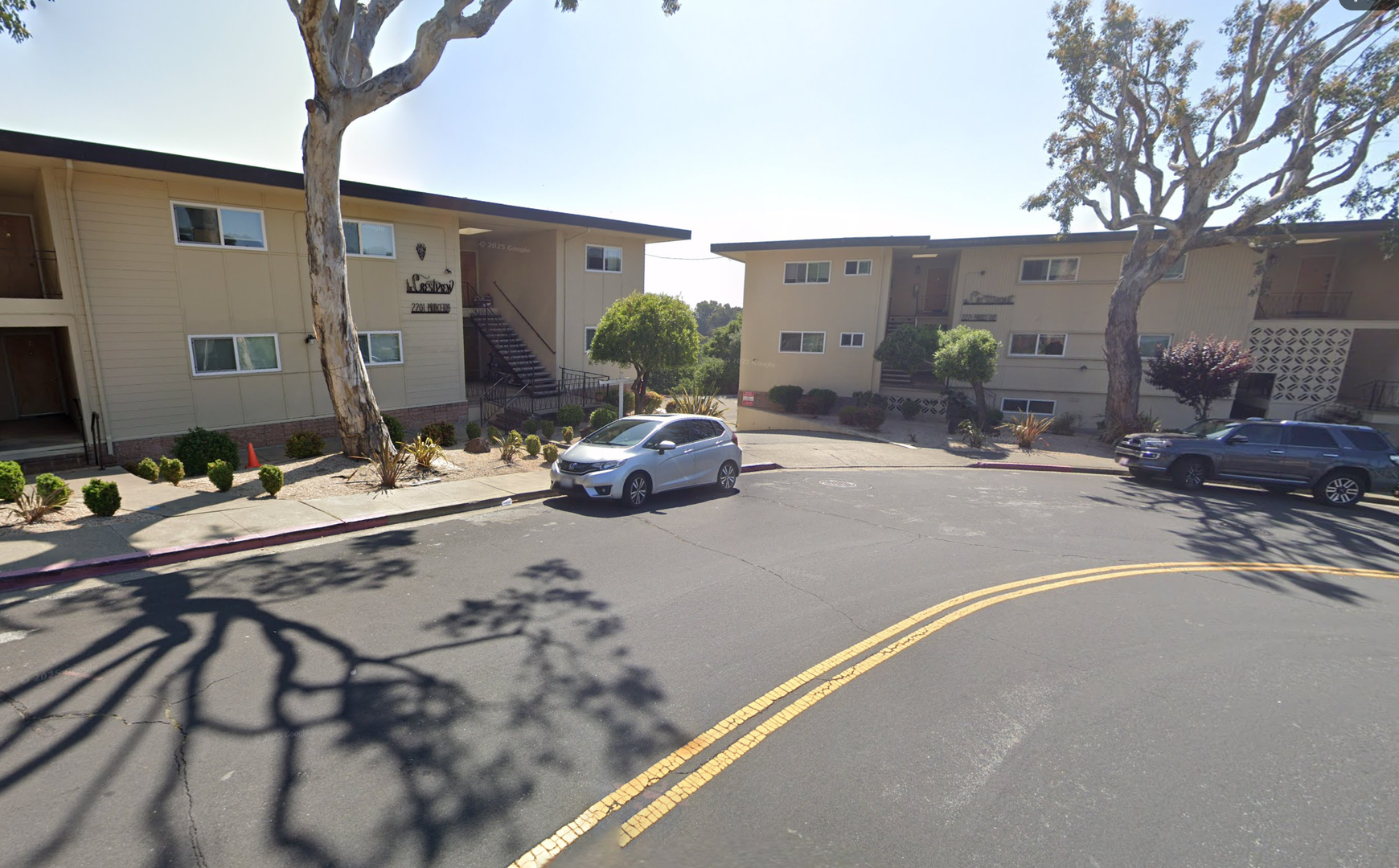 San Bruno Apartment: 2201-2221 Princeton Dr